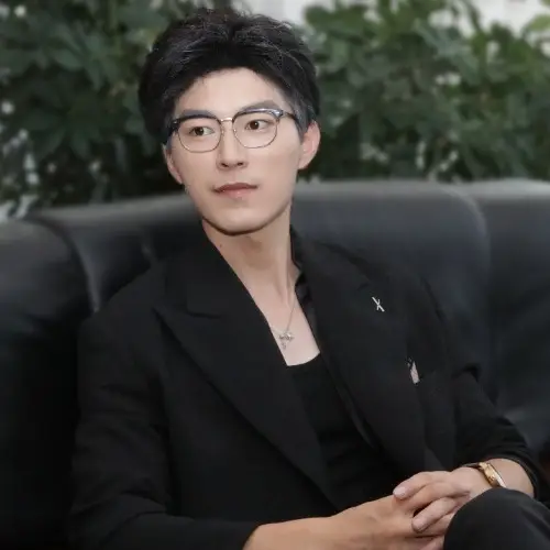 翟中星演的短剧