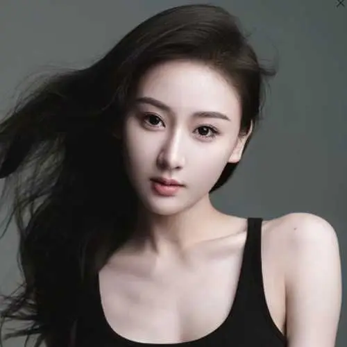 方艺涵演的短剧