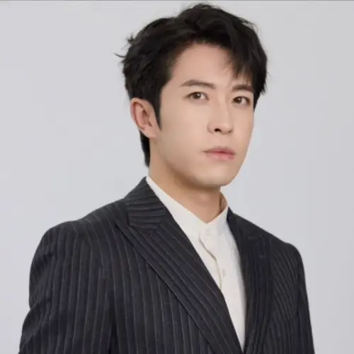 耿嘉唯演的短剧