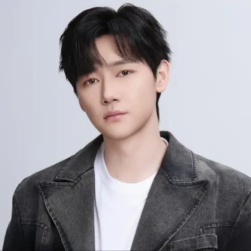 余兆恩演的短剧