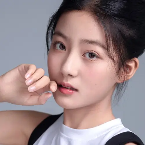 兰钒予演的短剧