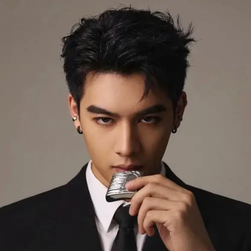 木拉德·哈力比亚提演的短剧