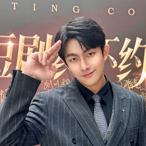 贺子雨演的短剧