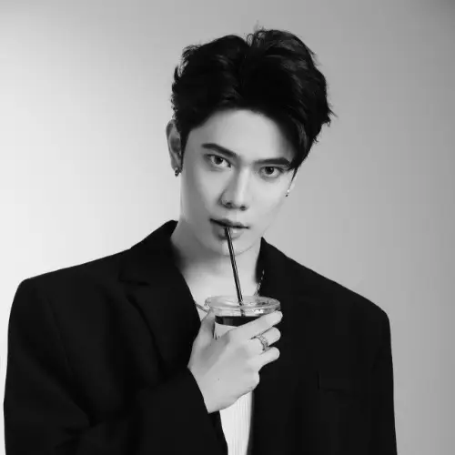 邹仟禧演的短剧