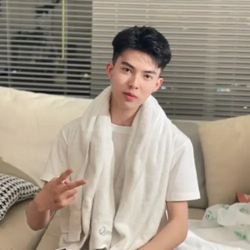 谢家豪演的短剧