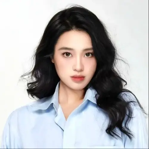 覃羿蕾演的短剧