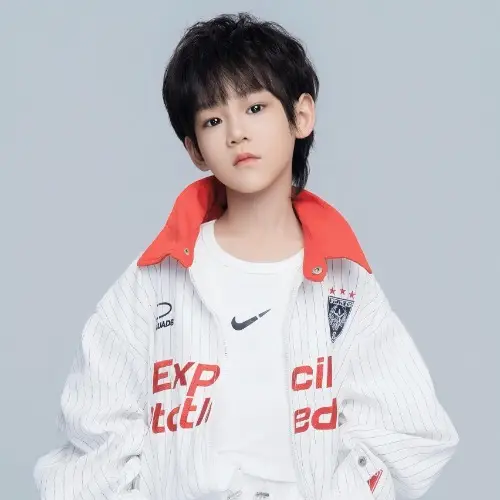 杨一诺演的短剧