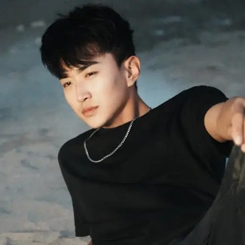 王必可演的短剧