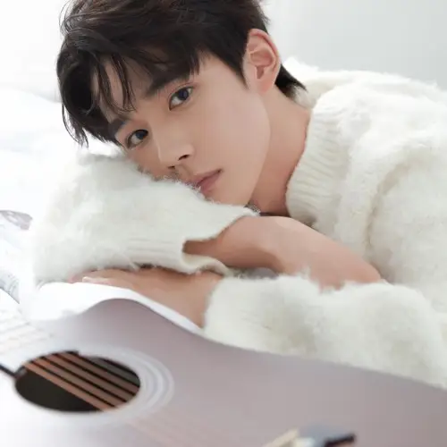 耿致忻演的短剧