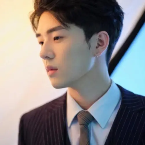 郑铂瀚演的短剧