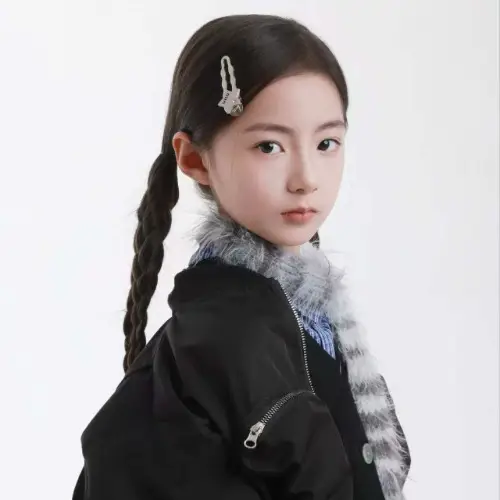 李雨桐（米粒）演的短剧