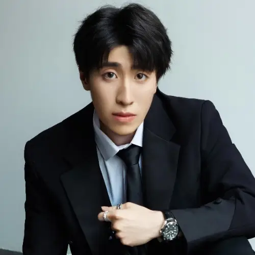 吕思聪演的短剧