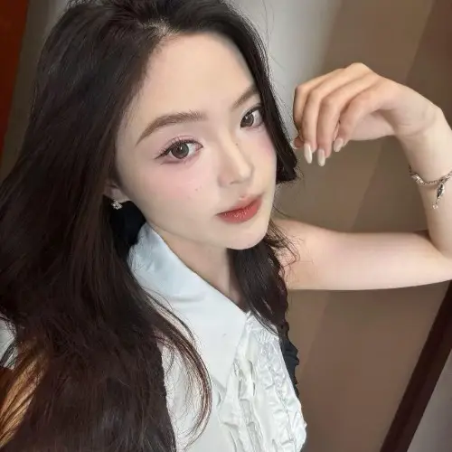 向卓君演的短剧