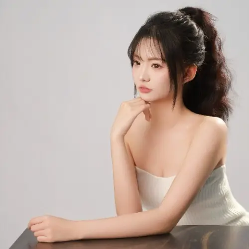 朱依琳演的短剧