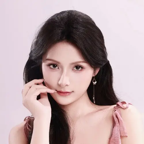 吴予恩演的短剧