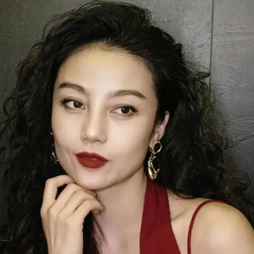 王佳鑫演的短剧