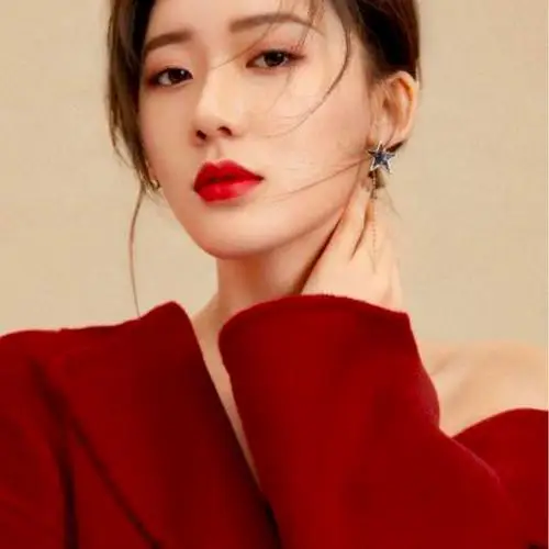 王玥伊演的短剧